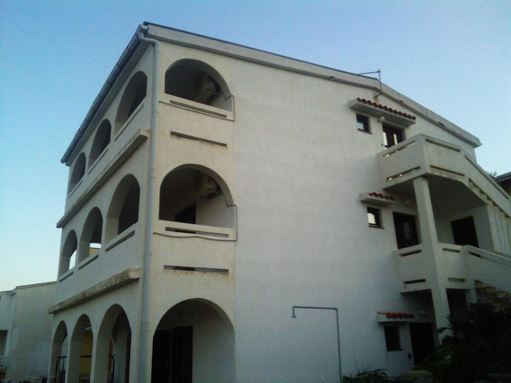 Apartments Keti Pag Town Exterior foto